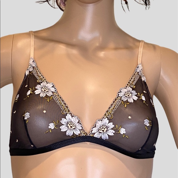 Cute Lightweight Black Sheer Embroidered White Flowers Bra Size Medium EUC - Picture 1 of 4